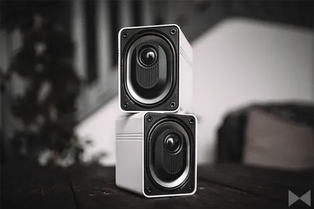 ELAC Line 300 BS302 2-way Compact Bookshelf Speakers (Each)